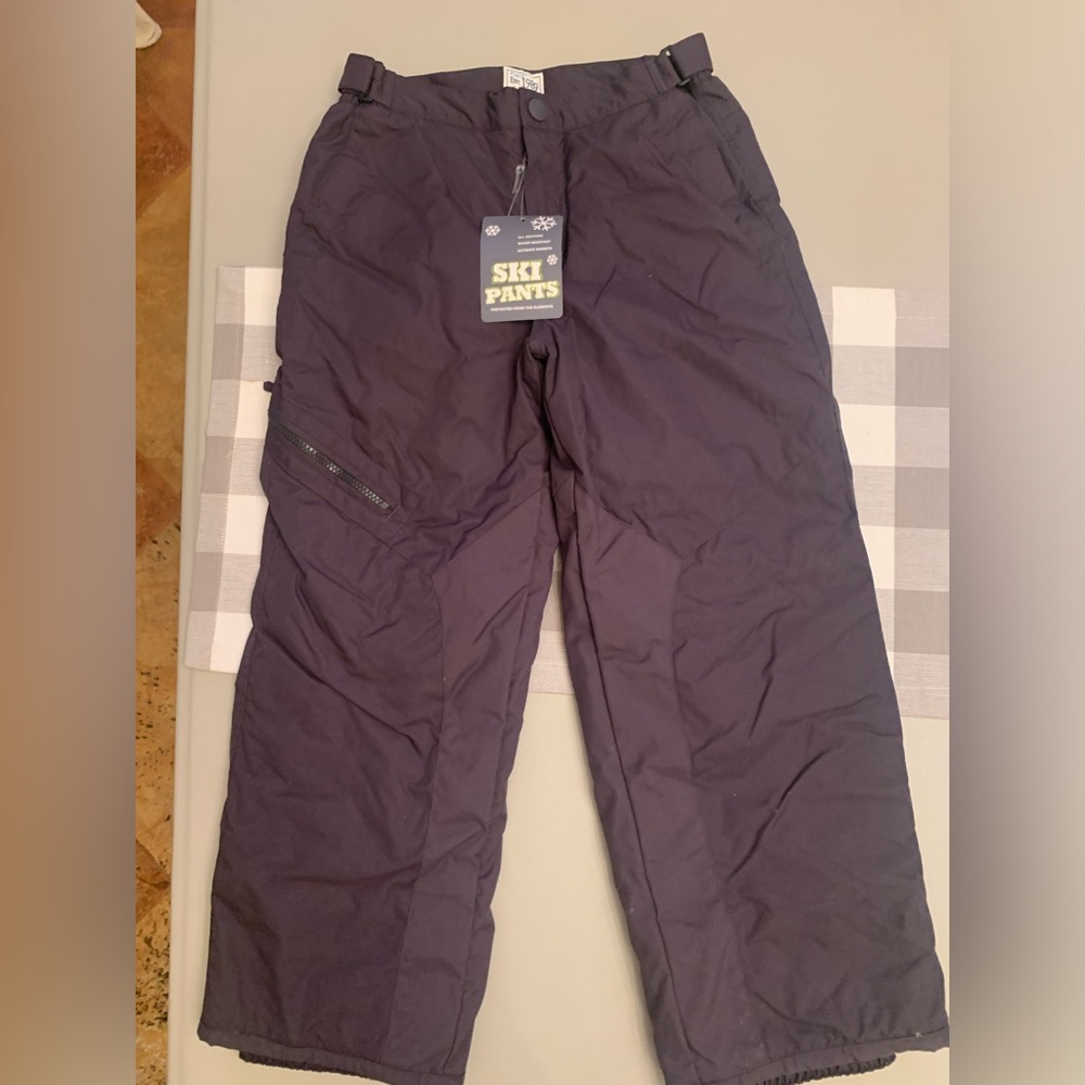 Boys Ski Pants new size 8